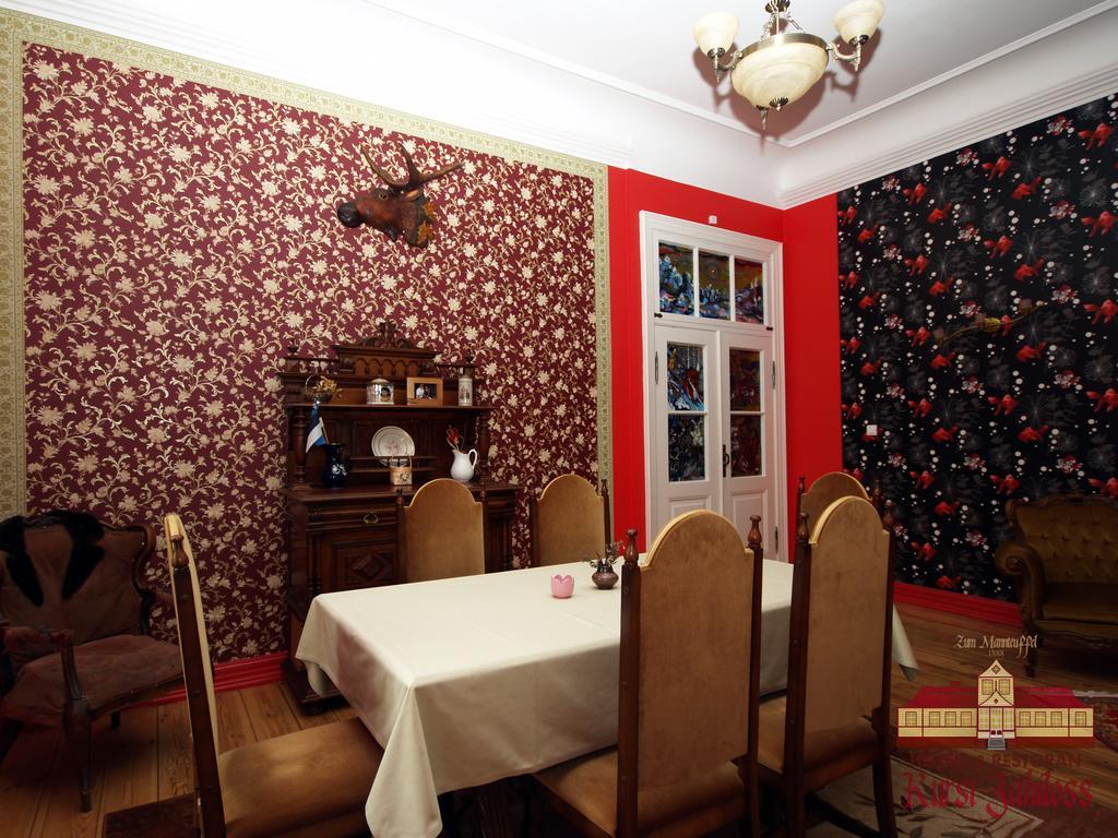 Готель Kursi Hunting Manor Puurmani Екстер'єр фото