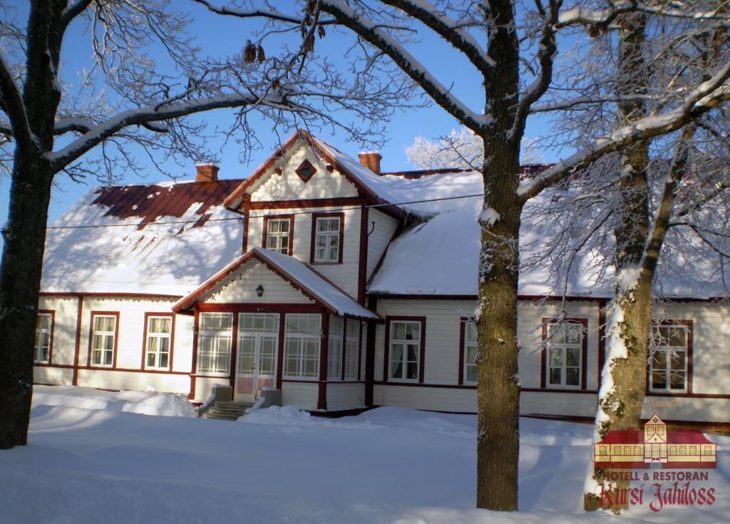 Готель Kursi Hunting Manor Puurmani Екстер'єр фото