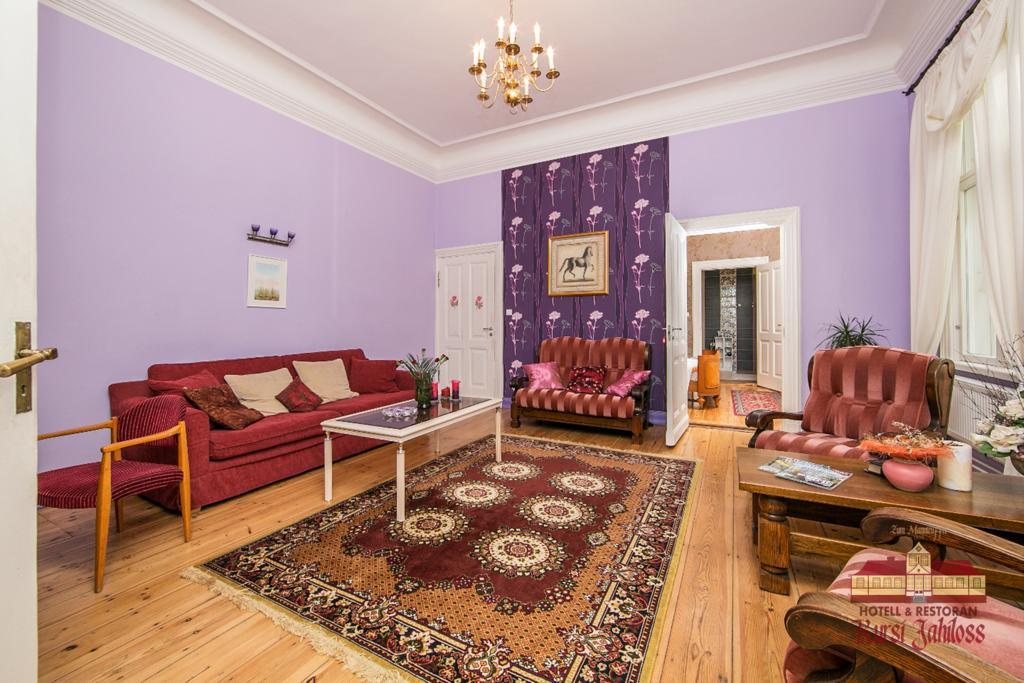 Готель Kursi Hunting Manor Puurmani Номер фото