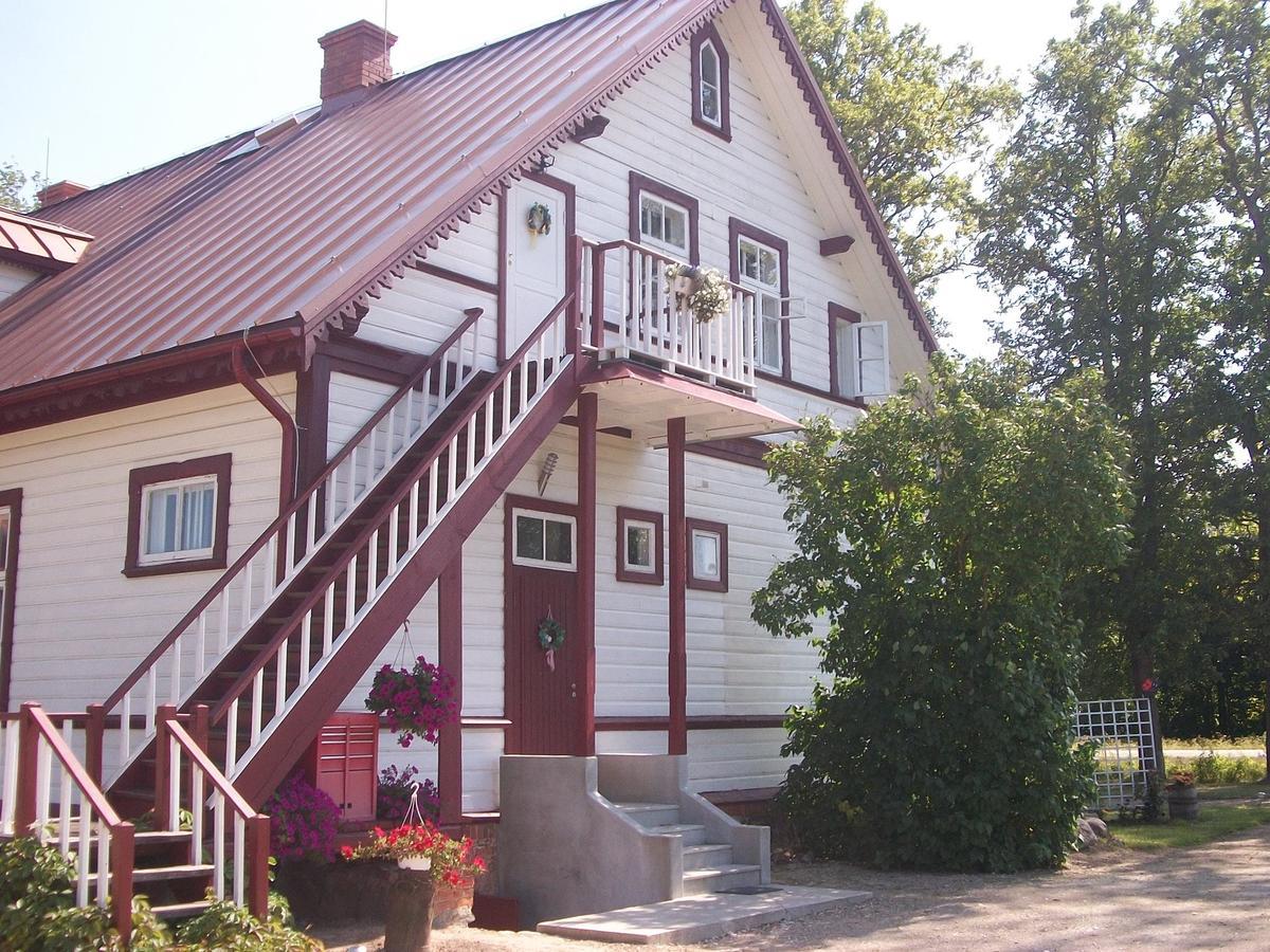 Готель Kursi Hunting Manor Puurmani Екстер'єр фото